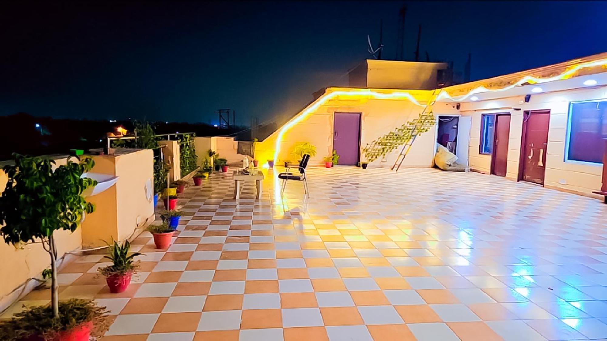 Happy Residency - Near Qutub Minar 3*